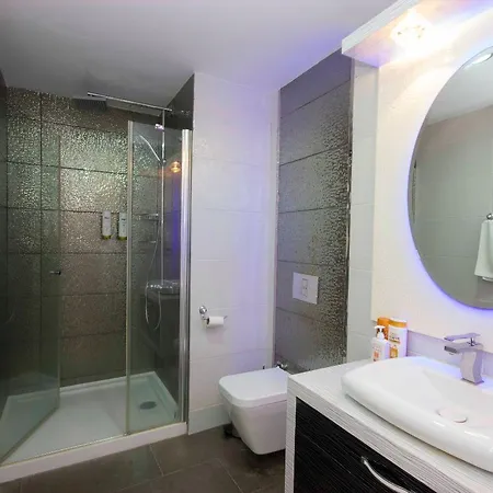 Hotel apartamentowy Azura Park *