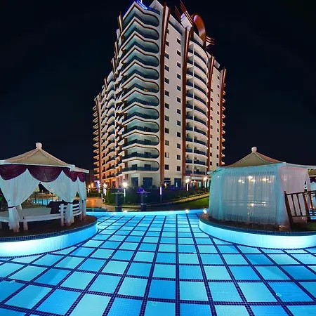 Azura Park Aparthotel