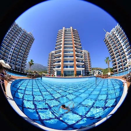 Azura Park אלאניה